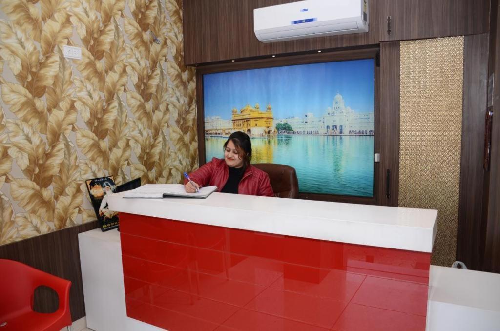 Hotel Robin Inn Amritsar Dış mekan fotoğraf