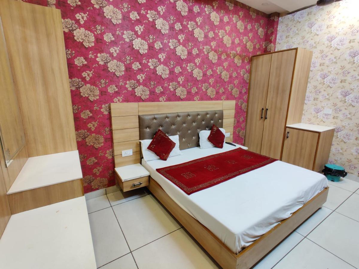 Hotel Robin Inn Amritsar Dış mekan fotoğraf